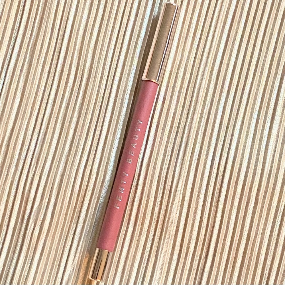 Fenty Beauty LIP LINER RIRI FULL SIZE